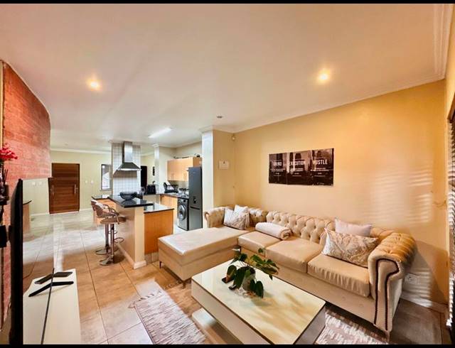 2 BEDROOM APARTMENT FOR SALE IN RIVONIA